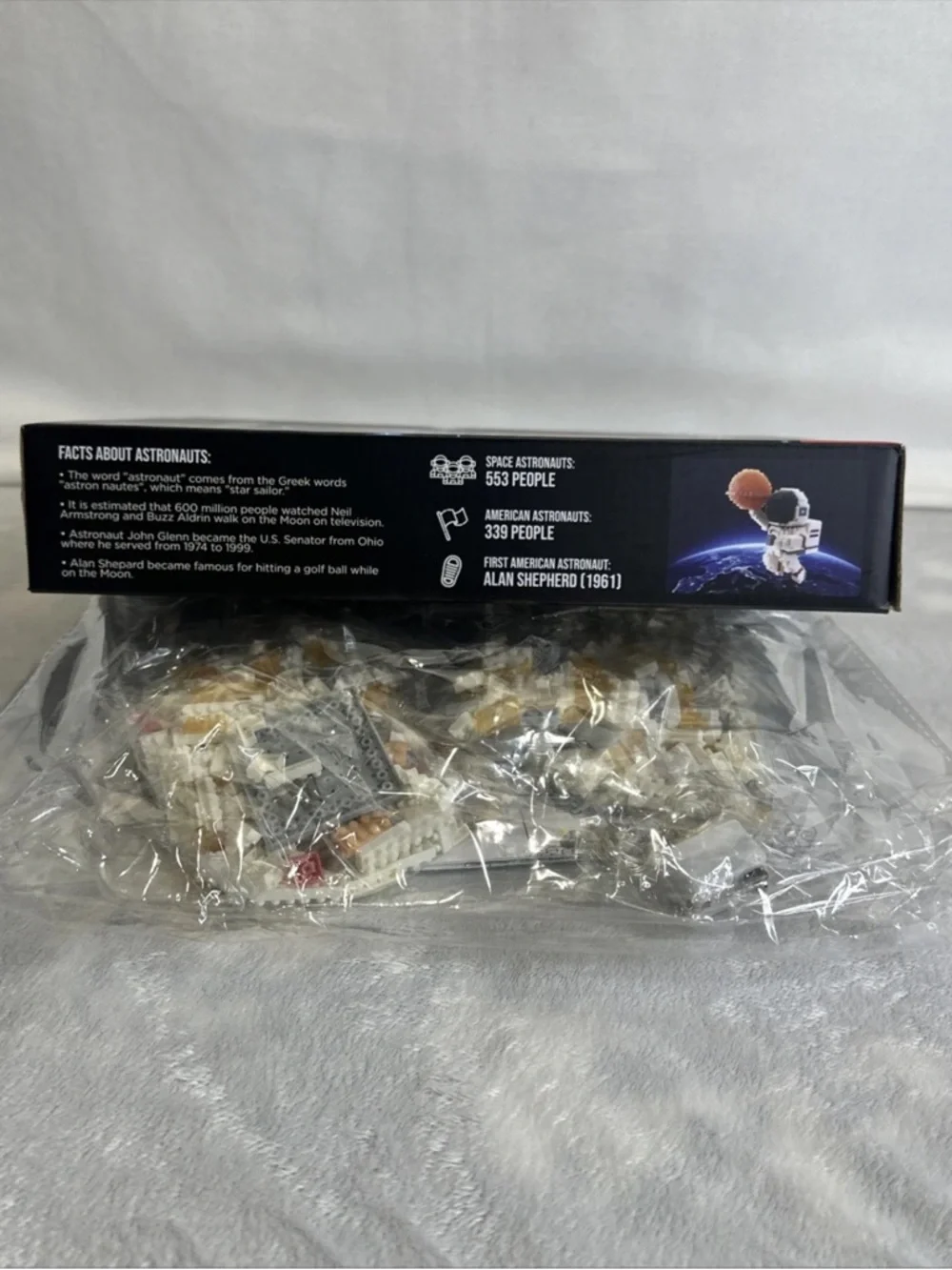 Toyzon NASA Space Anomaly Space Dunk Mini Block Set Led Light Kit 954 Pieces